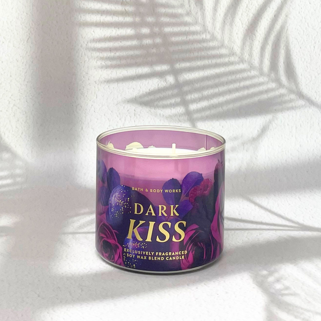 Dark Kiss